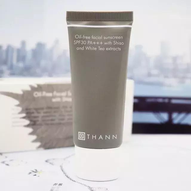 安耐晒兰蔻小白管防晒哪个比较好,安耐晒与兰蔻小白管分别多少毫升