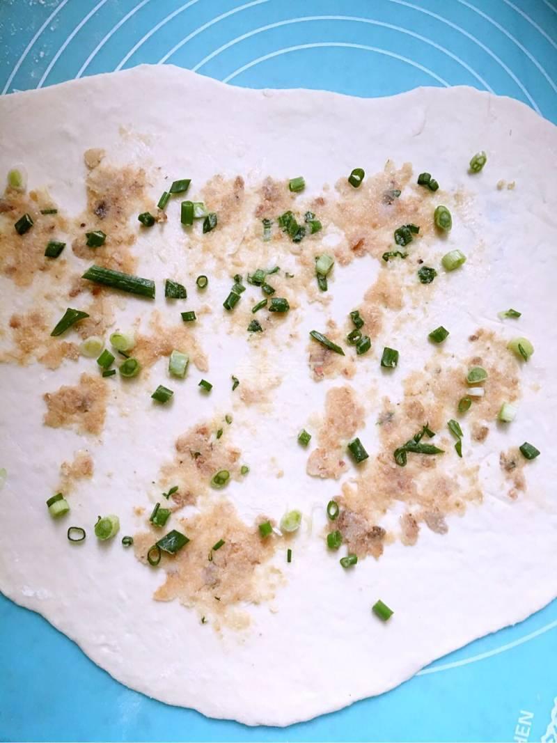 熬的猪油留下来的油渣怎么做好吃,猪油剩下的油渣做法