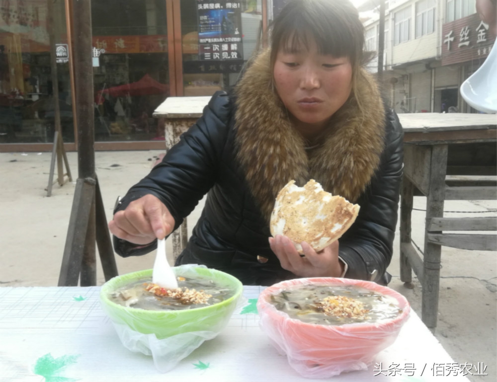 22岁小伙做副业赚钱多吗,身无分文在农村怎么做小生意赚钱