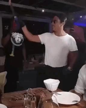 疫情期间中国包机接回境外华人,疫情包机带回中国人