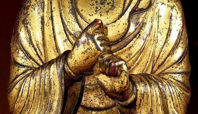 翡翠八大守护神男戴观音女戴佛,佩戴翡翠观音挂件寓意