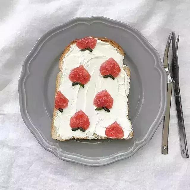 这位妈妈把吐司做成赏心悦目的高颜值艺术品