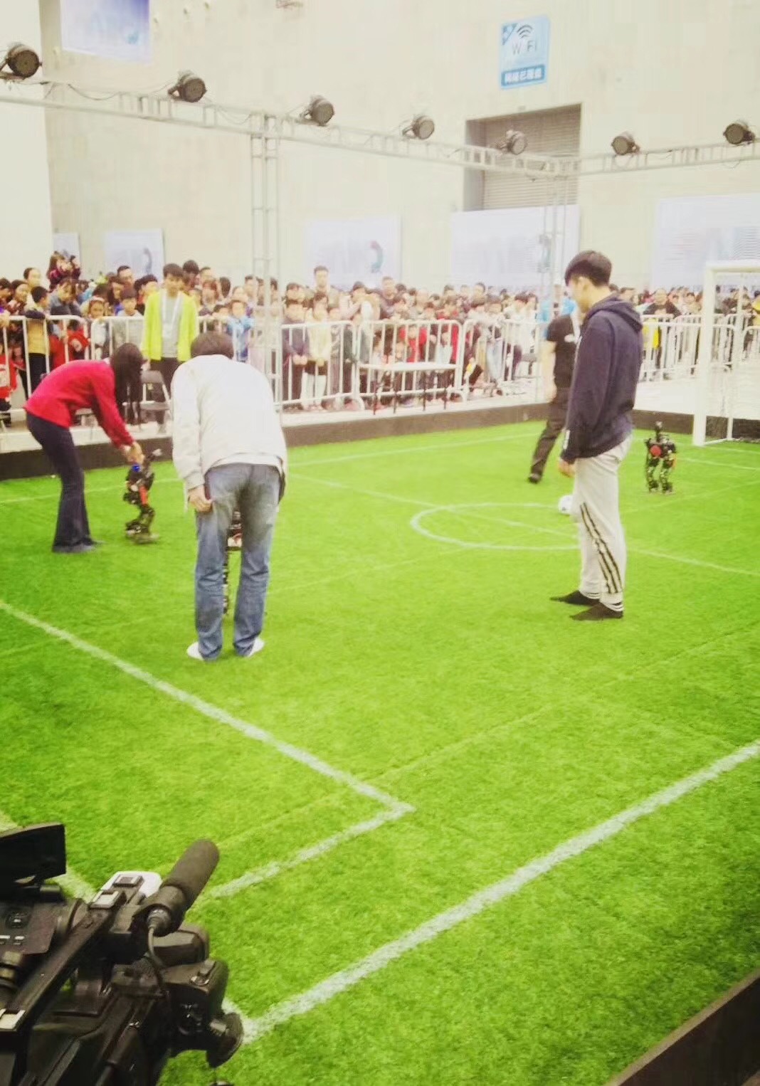 沈阳城市学院机器人世界杯,沈阳城市学院机器人足球大赛