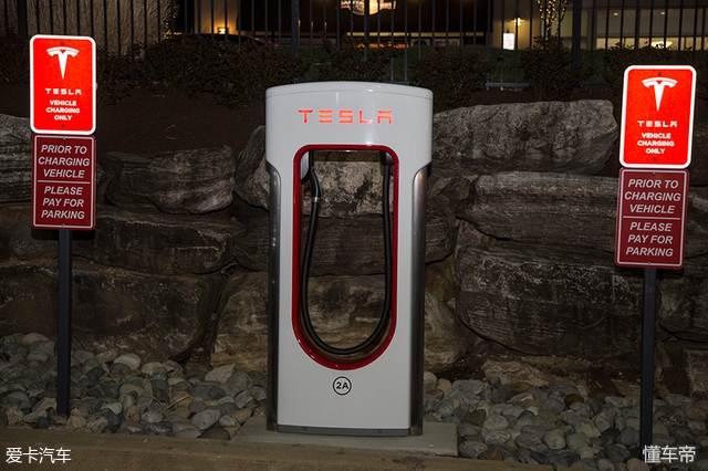 电动汽车的新王者来了！爱卡试驾特斯拉Model3！