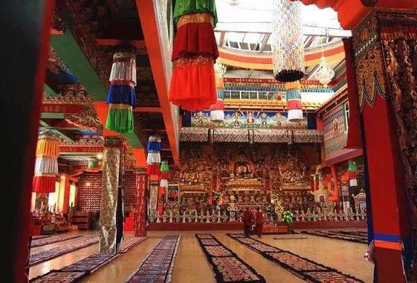 果洛著名寺院,果洛的藏传佛教寺院