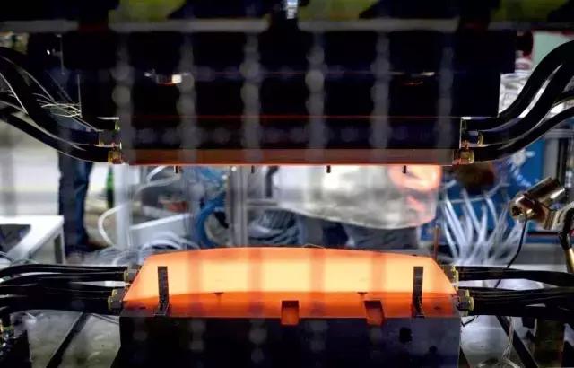 靠热冲压技术,这家企业从西班牙小公司做到全球领军!