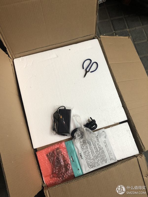 组装显示器配置推荐,怎么自己组装显示器