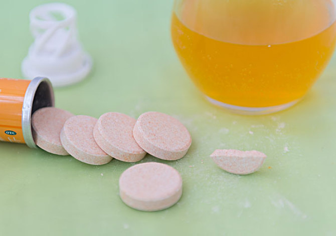 口腔溃疡如何对症用药加联合用药,口腔溃疡老是不好怎么办呢