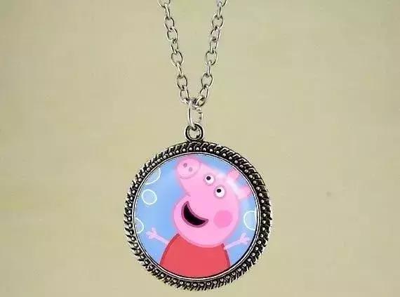 小猪佩奇第一次跳高,小猪佩奇进了妙妙屋