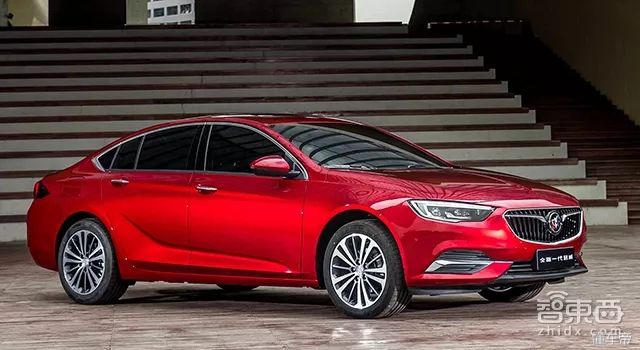 本田雅阁10代半官方指导价,本田雅阁10代18款260二手