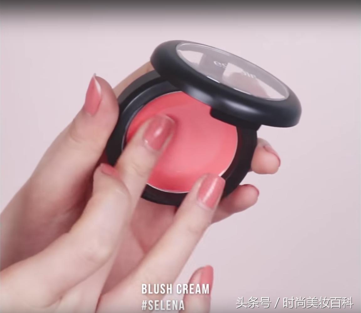 甜蜜的杏仁果酱,樱桃杏仁妆容教程