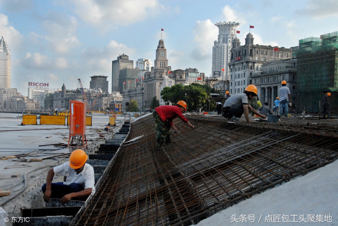 装修电工辛苦不,装修水电工师傅月收入