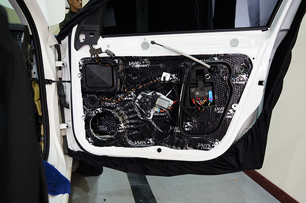 明锐汽车隔音的最佳方法,斯柯达明锐前机盖隔音毯