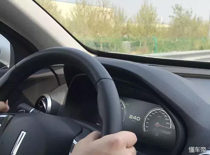 weyp8真实油耗如何,weyp8混动模式能跑多少公里