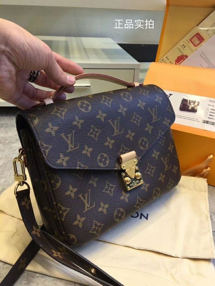 lv导购说包分辨不出真假,lv包包鉴定师直言