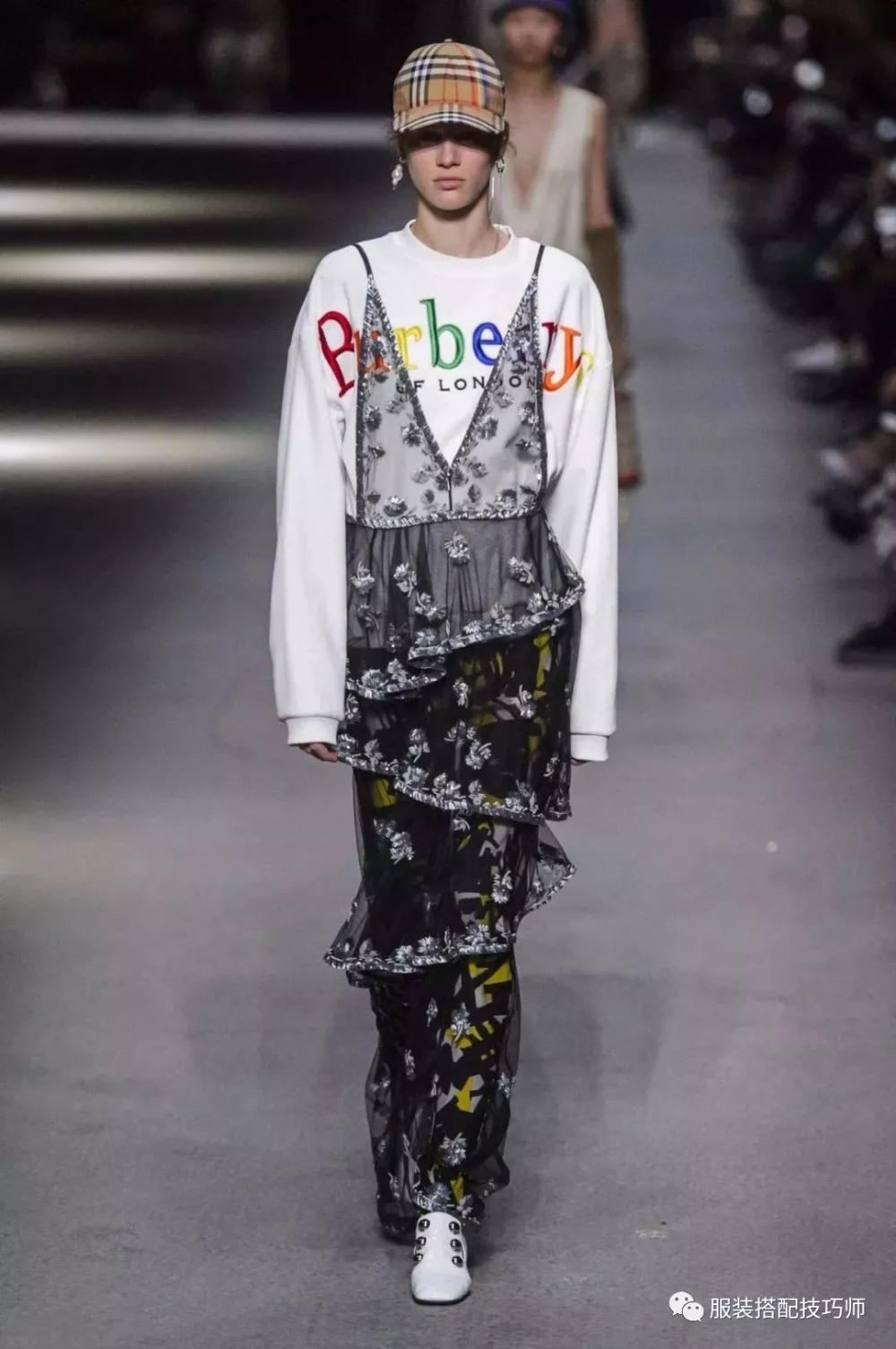 烂大街的T恤怎么搭配才能更时髦！？