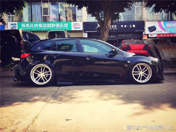 马自达3星驰改装方向盘,马自达3星驰改装件