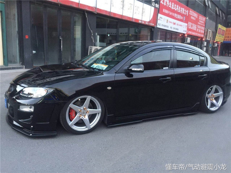 马自达3星驰改装方向盘,马自达3星驰改装件