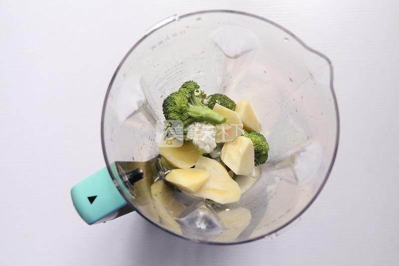 西兰花如何做好吃简单家常,西兰花怎么做才好吃家常做法