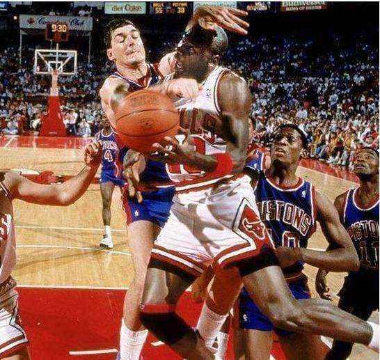 NBA打架最厉害的五人，奥尼尔落榜，一人退役时全联盟都鼓掌