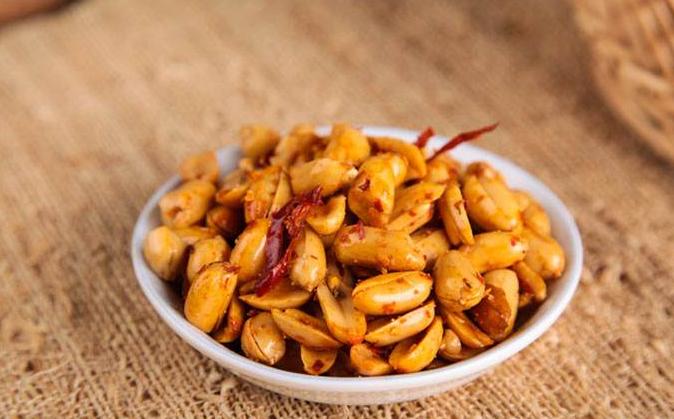 59岁大厨，教您2种正宗酒鬼花生配方和做法，保证每一颗都香酥脆