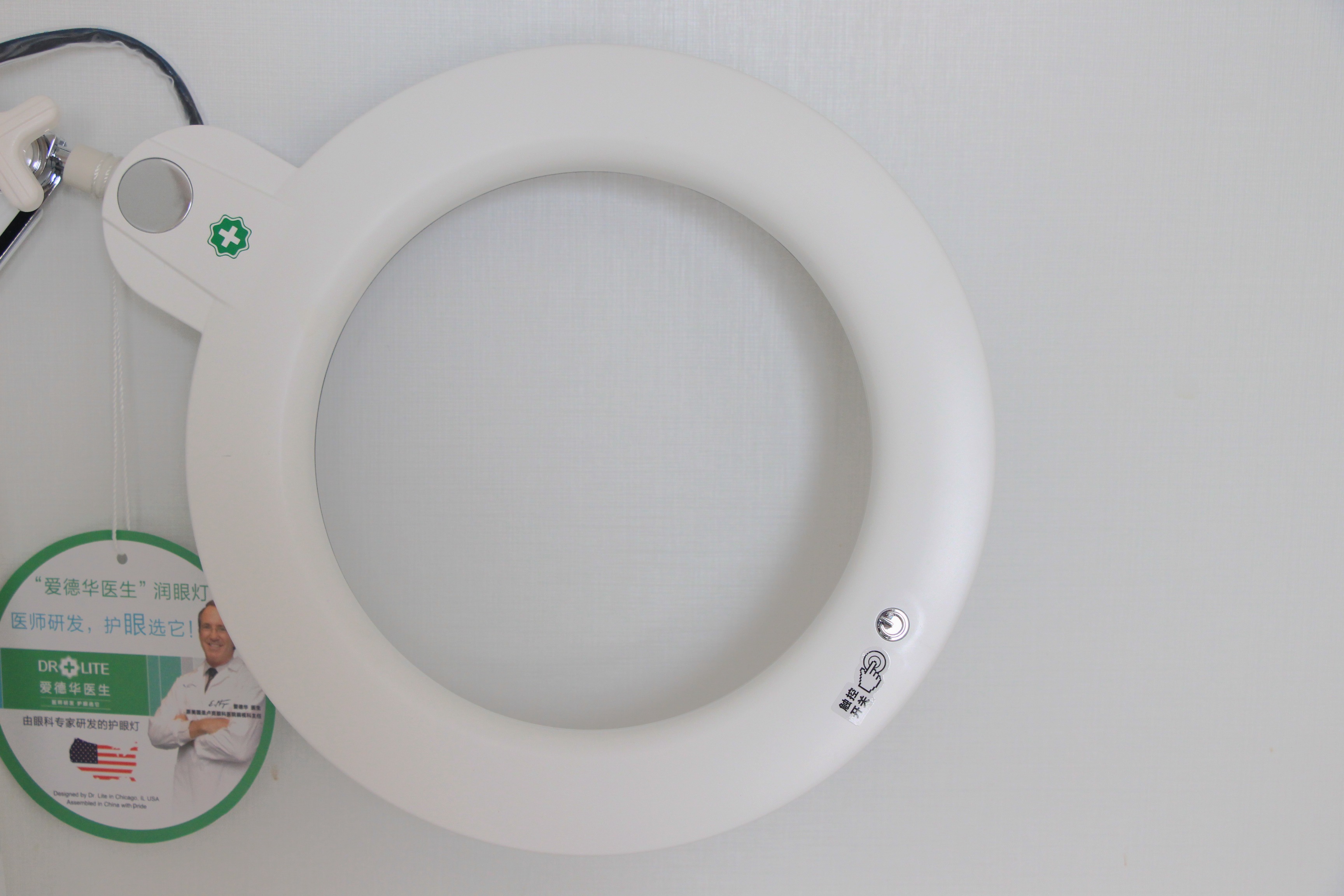 爱德华护眼灯灯泡效果好吗,爱德华医生护眼台灯非凡之光
