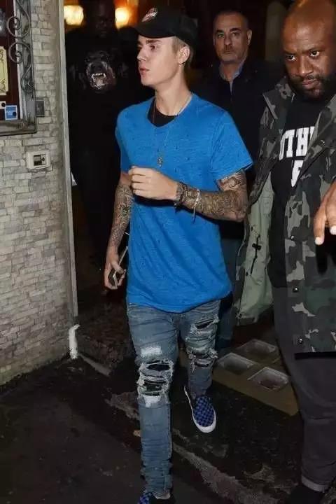 在这个季节告白,在这个时候表白需要很大的勇气