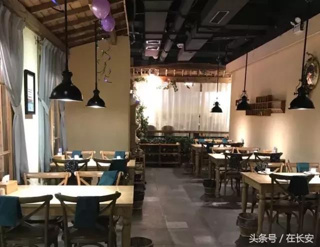 吃小龙虾一口一个好吃的,西安一生必吃的小龙虾