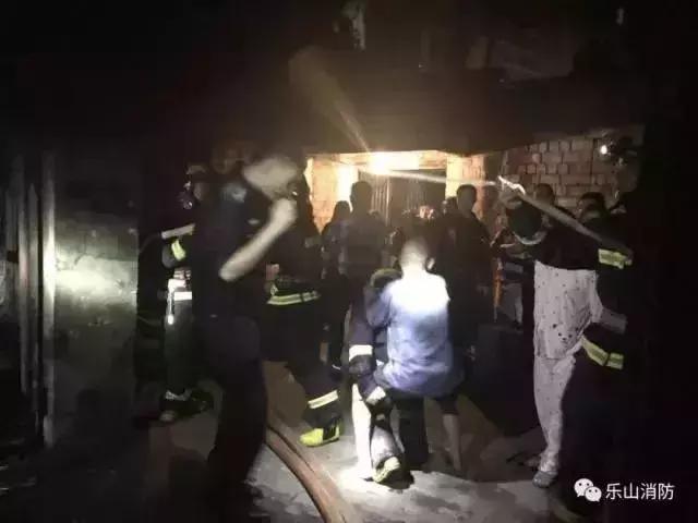 一老人点蚊香家中烧毁后续,点蚊香烧毁家