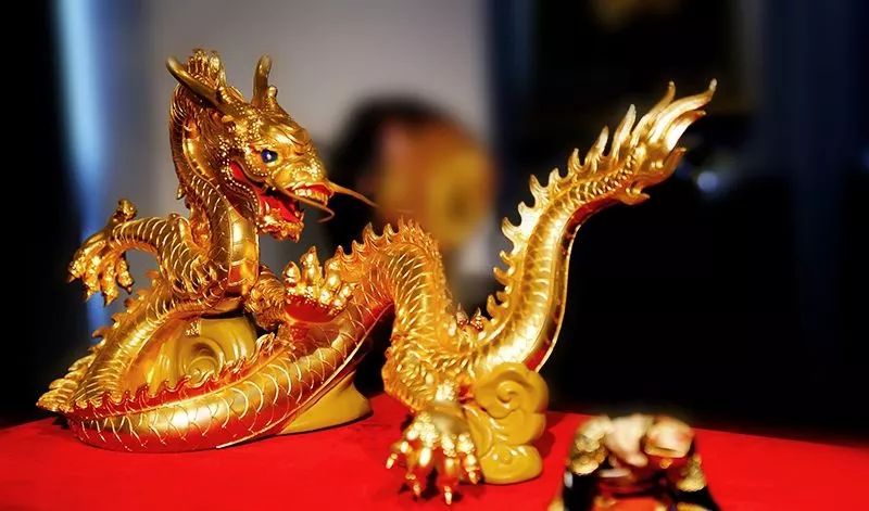 福建脱胎漆器已有180多年历史,脱胎漆器和木胎漆器