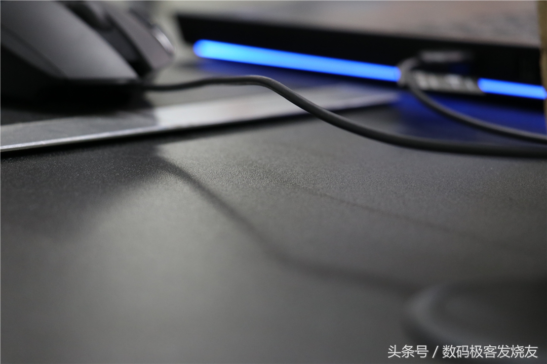 傲风机械装甲电竞桌,傲风升降电竞桌