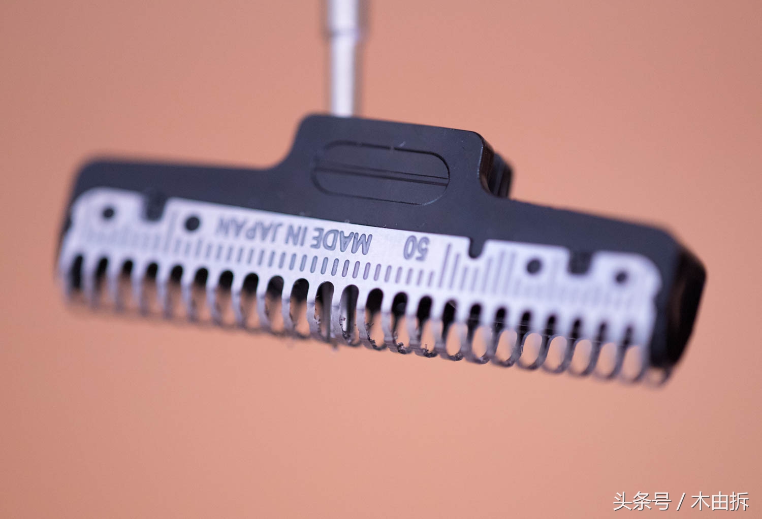 199元小米便携式电动剃须刀拆解