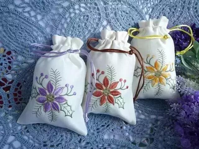 家里养的花多有助睡眠吗,卧室要养的4种睡眠花