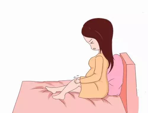 孕妈妈应对双脚浮肿，可从选择合适的鞋子着手