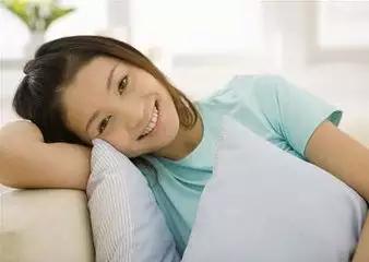 脸上能看出是妇科病吗,姐妹们脸上有各种肌肤问题