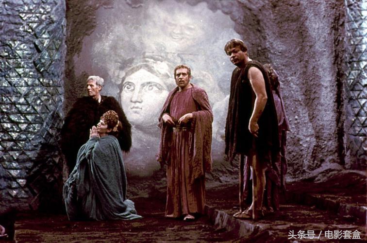 费里尼罗马解析,费里尼在罗马这本书怎么样