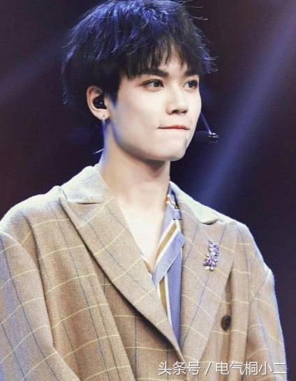 尤长靖学蔡徐坤青春的花路,小王子尤长靖蔡徐坤