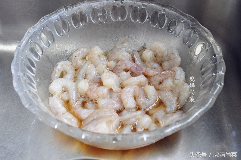 清炒虾仁最简单最快的做法大全,清炒虾仁好吃有诀窍学会这两招
