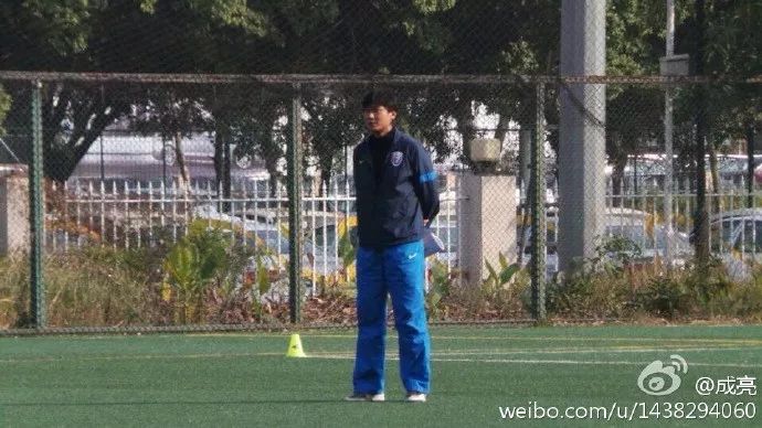 涓婃捣瓒崇悆鏁欑粌鎴愪寒,涓婃捣鐢宠姳鏁欑粌鎴愪寒