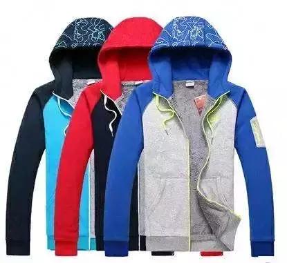 买衣服一定要看价格,买衣服标签怎么选