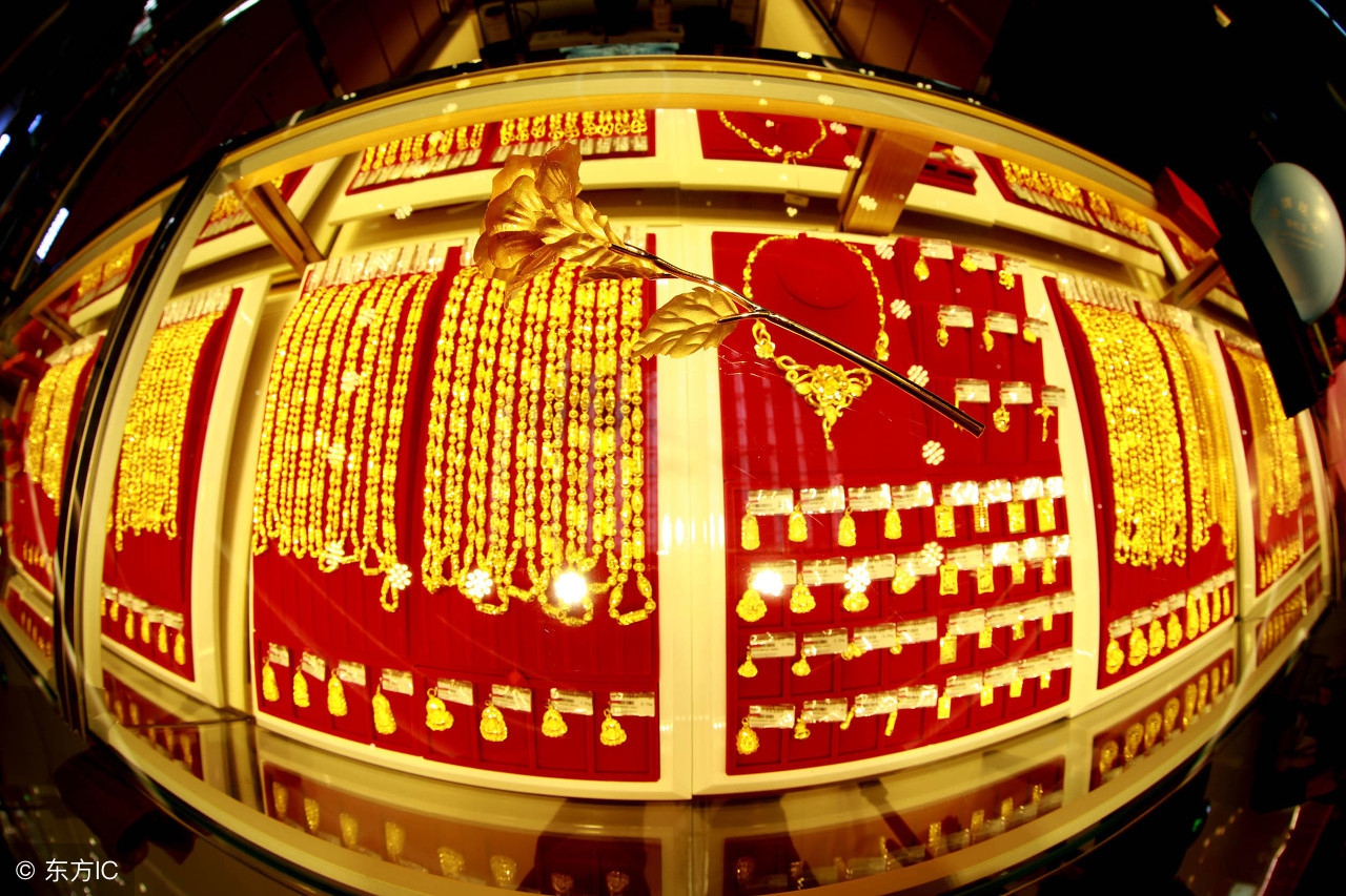 买首饰选老庙黄金还是中国黄金好,购买黄金首饰的小技巧和方法