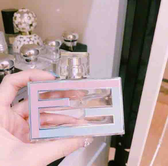 春夏香水怎么挑选合适女士,适合春夏的女士香水推荐