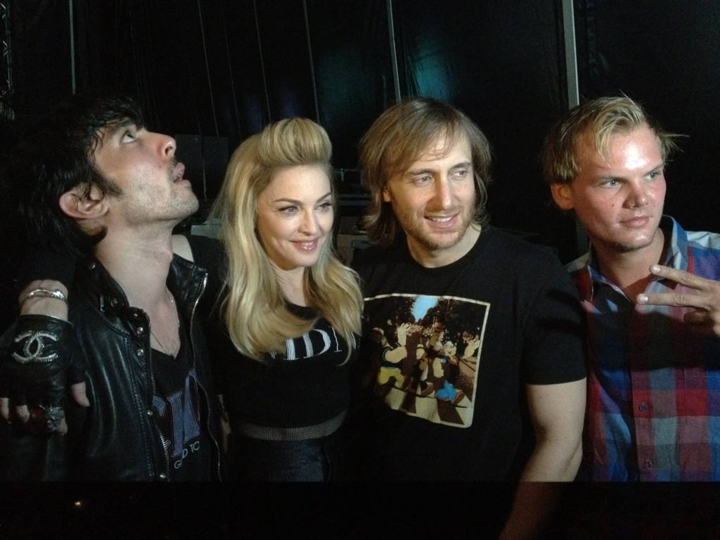 盘点a神avicii留下的电音神曲,电音大师avicii现场