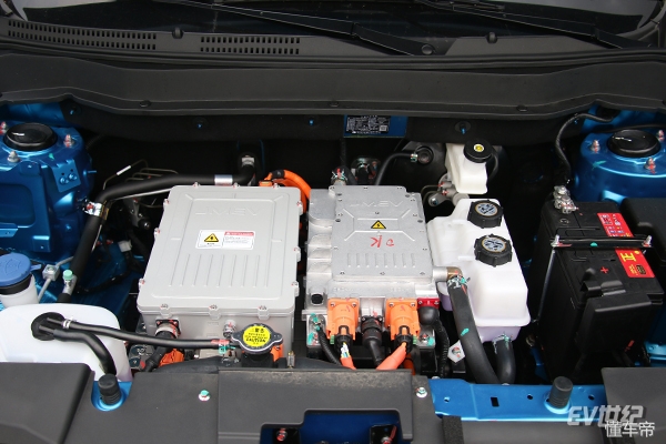 江铃新能源e400的优缺点,江铃易至ev400纯电动汽车价格