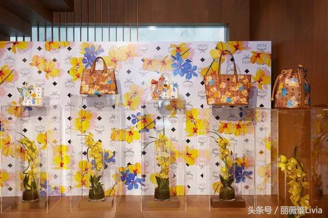 五月份怎么刷街出镜？让MCM来告诉你，如何用你的包包来加分！