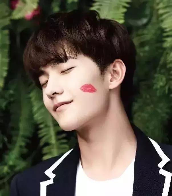 baby同款口红试色,baby杨颖口红色号