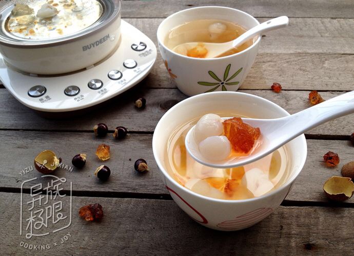 桃胶甜品做法视频教程,美食主播做甜品过程