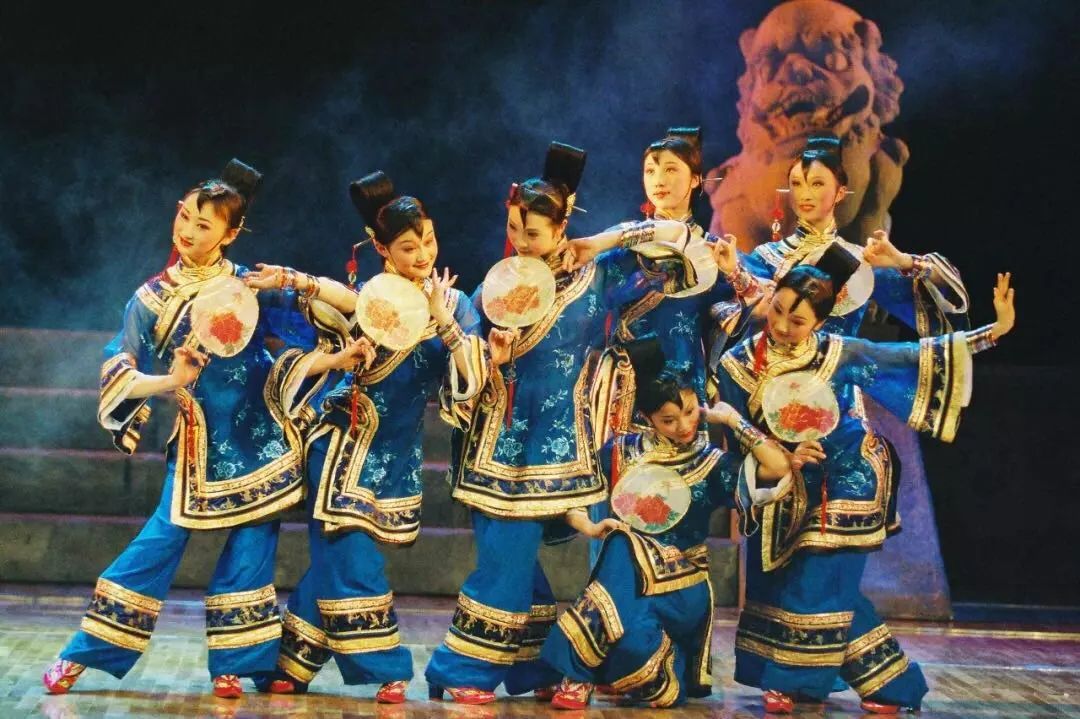 人民剧场二人转大舞台票价,人民艺术剧场