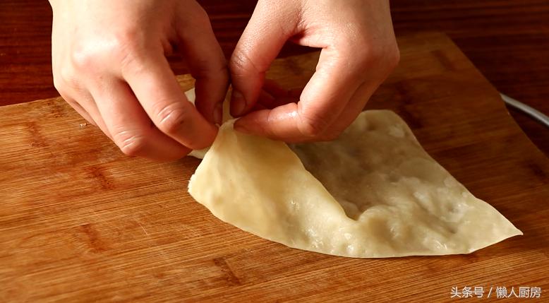 用面粉油条类各种美食的家常做法,自制小葱油条家常做法