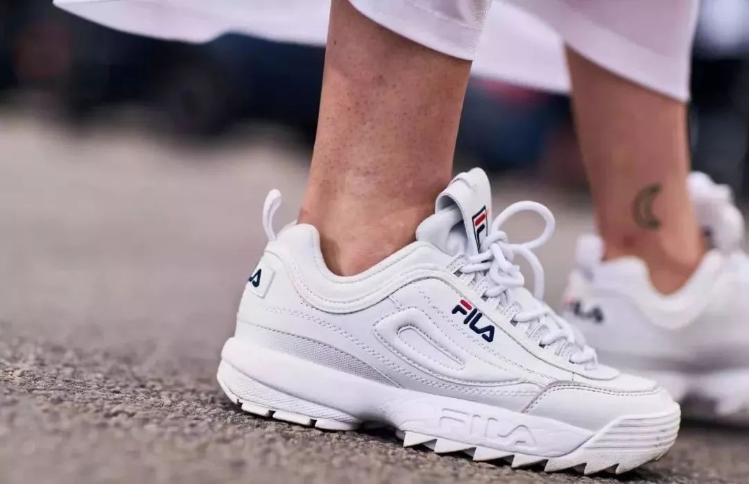 巴黎世家老爹鞋一代二代三代区别,巴黎世家老爹鞋track3.0